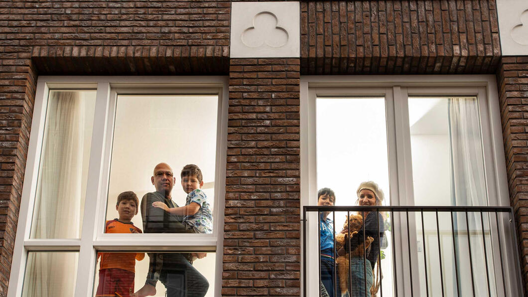 Ter illustratie: een familie in hun woning
