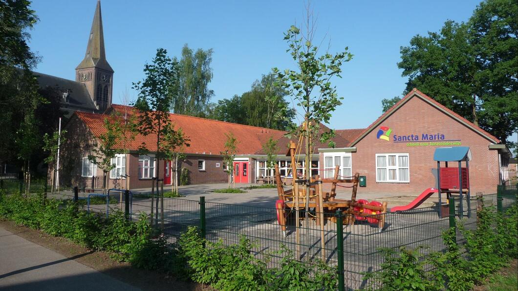 Basisschool Lettele (bron: Lettele.nl)